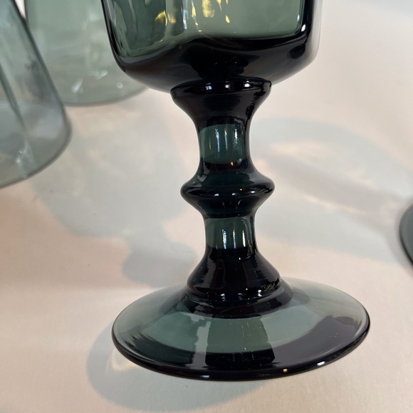 Set of Two Glass Goblets in Smokey Blue-Gray Color - Picture 6 of 8